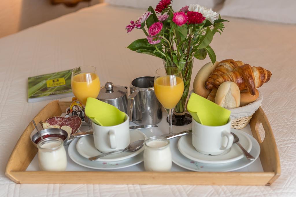 Hotel Restaurant La Braisiere Saint-Romain  Zewnętrze zdjęcie